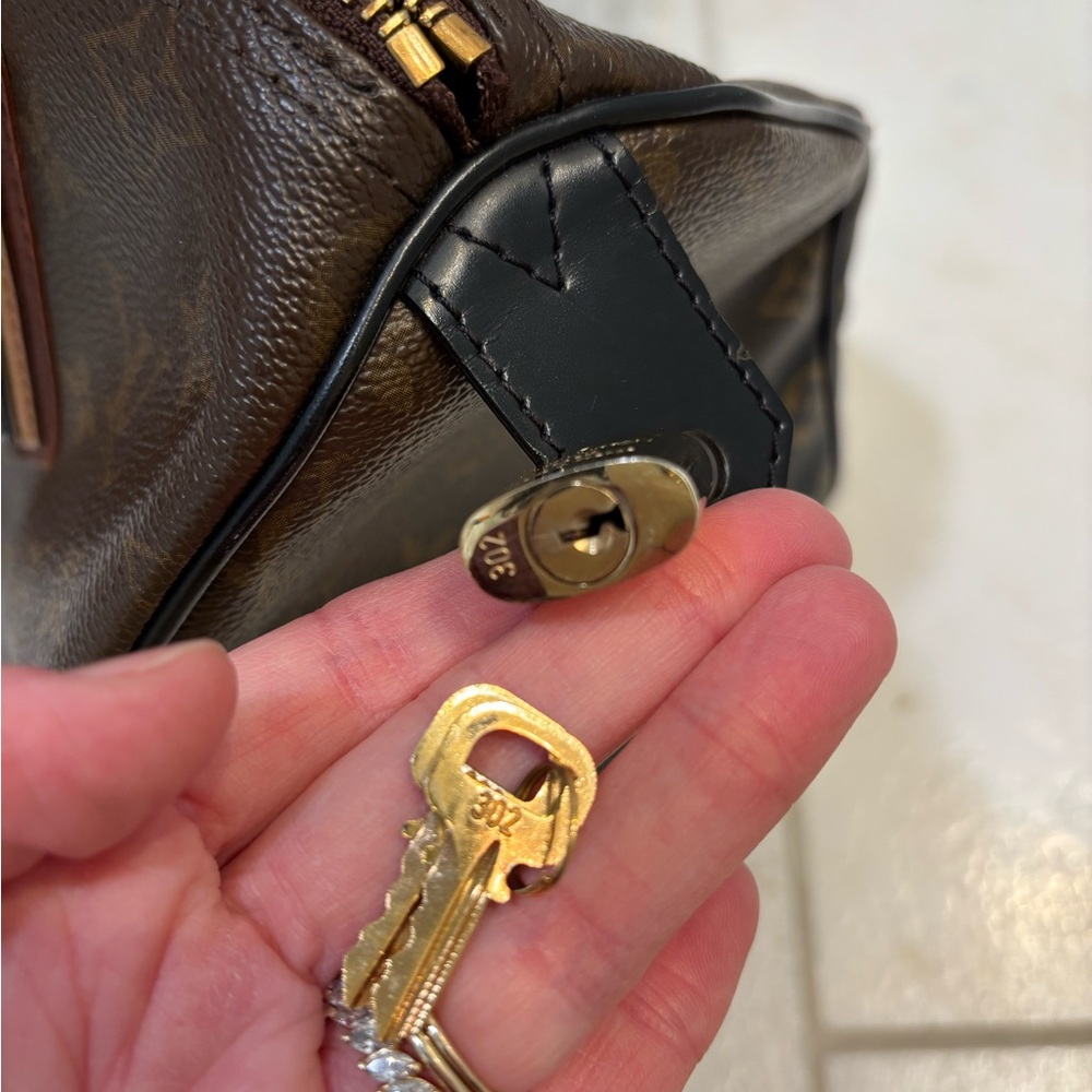 Louis Vuitton Speedy 30 mirage noir - Picture 11 of 16